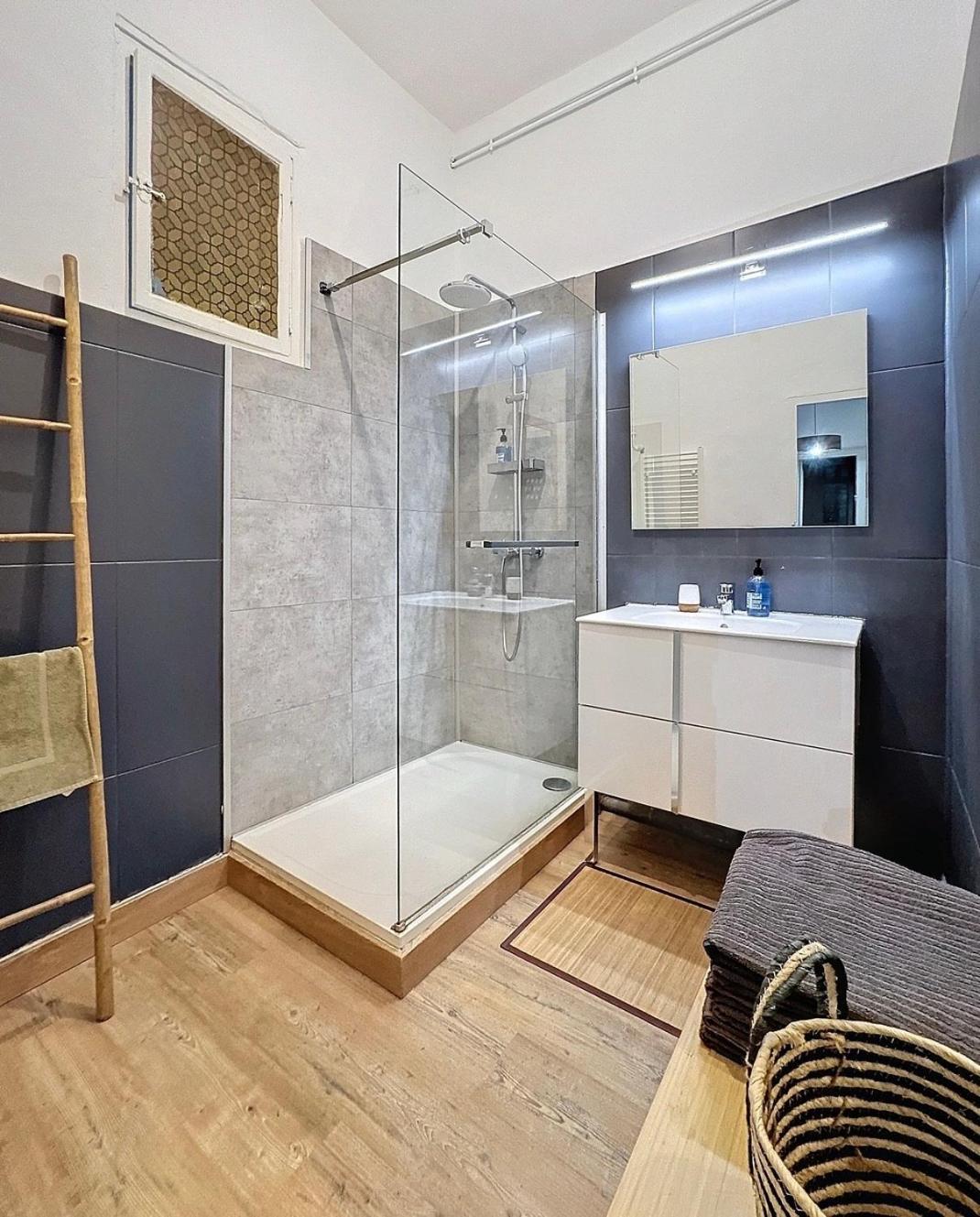 Nouveau - Appartement 100M2 Avec Terrasse A 1 Min De La Place De La Comedie Montpellier Zewnętrze zdjęcie