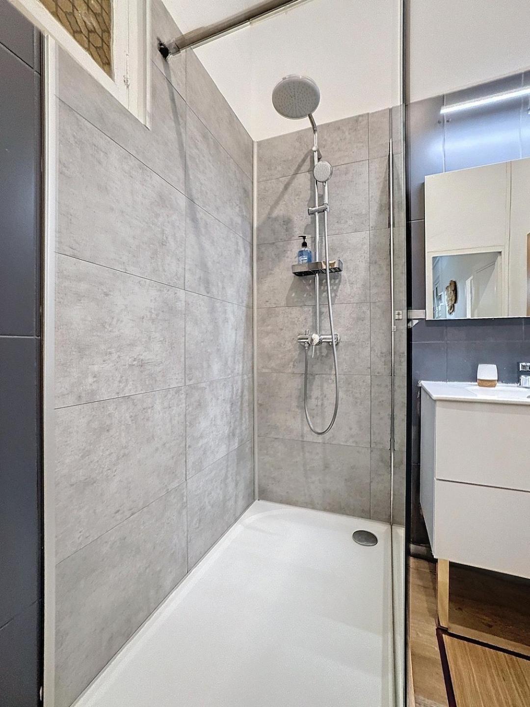 Nouveau - Appartement 100M2 Avec Terrasse A 1 Min De La Place De La Comedie Montpellier Zewnętrze zdjęcie